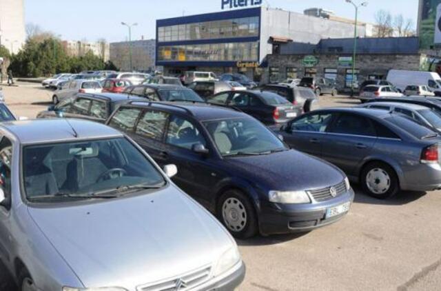 Tvarkys erdvę šalia buvusio kino teatro "Vaidila"