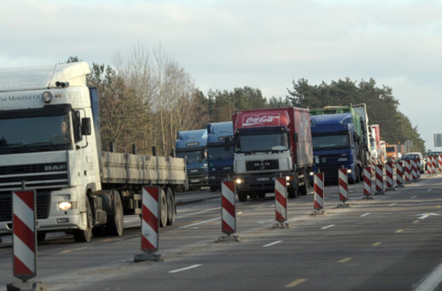 Vežėjai svarsto steigti nuosavą draudimo bendrovę