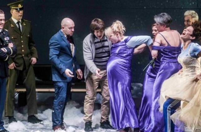 Ir vis dėlto karalius yra nuogas!