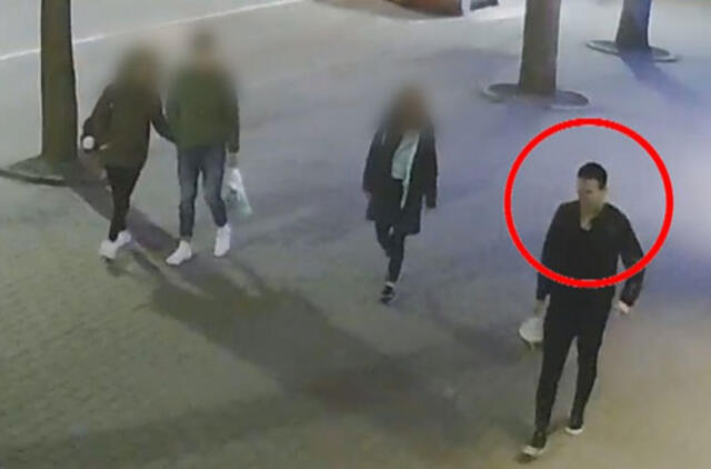 Palangos policija prašo padėti nustatyti vandalo tapatybę (video)