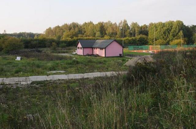 Toliau krutina Medelyno kvartalą