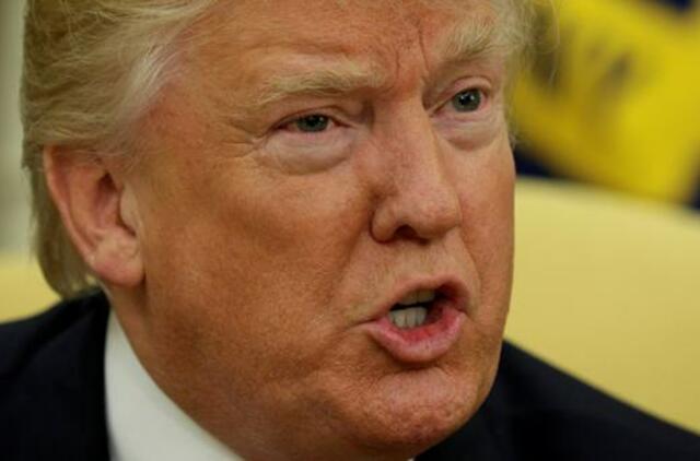 Donaldas Trampas ragino Rusiją ir Ukrainą siekti taikos