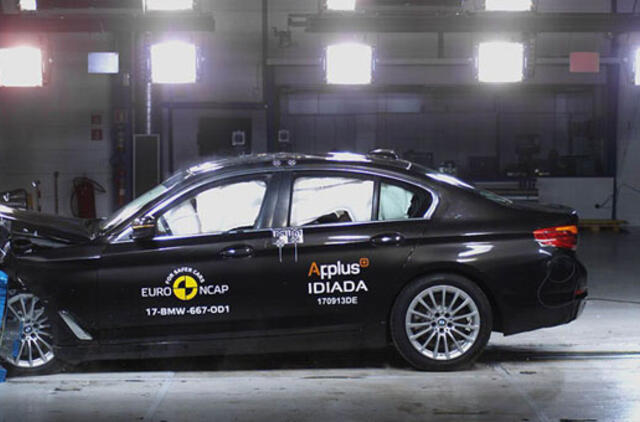 Kas ciesoriaus - ciesoriui...