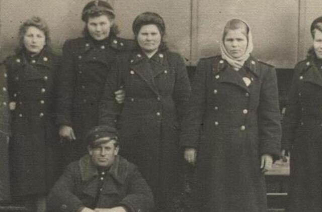 Klaipėdos akvarelės: namai ir žmonės (487)