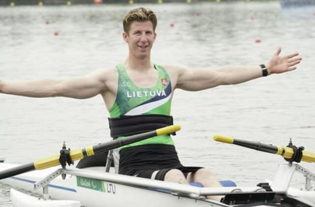 Neįgalus irkluotojas Augustas Navickas laimėjo pirmąsias varžybas 2 km distancijoje