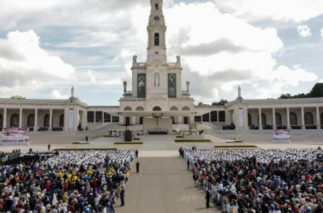 Portugalija: popiežius Pranciškus paskelbė šventaisiais piemenėlius, kuriems prieš 100 metų apsireiškė Mergelė Marija