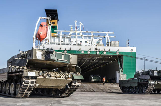 Uoste iškrauta Norvegijos karių technika (video)