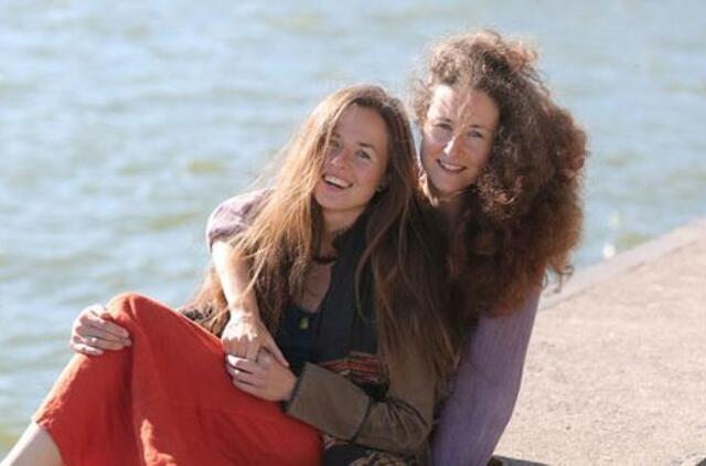 Agota ir Dorotė kviečia į sutartinių ratą