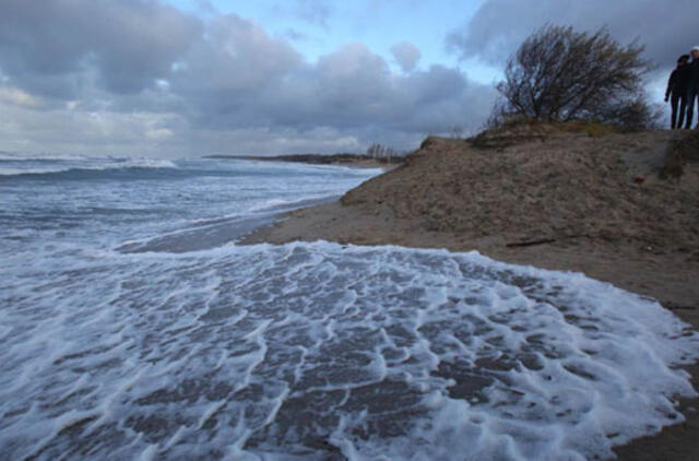 Melnragės ateitis - laukti išorinio uosto?