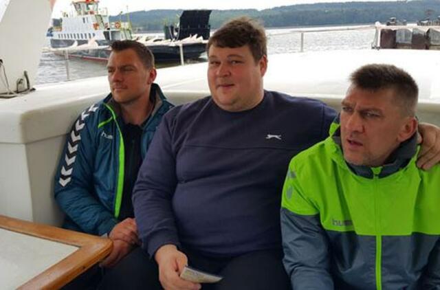 Rankininkams - ekskursija po uostą