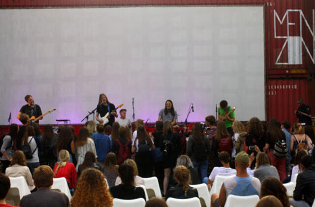 Jūros šventėje - „Menų zonos“ žydėjimas