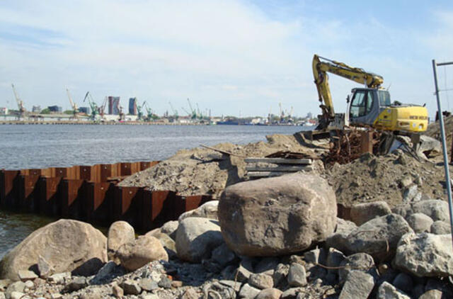 Klaipėdos uosto statybų kainos kopia į viršų