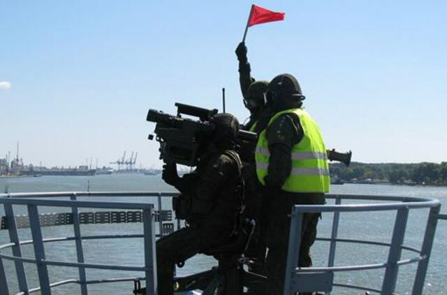 Lietuvos kariuomenės Oro gynybos bataliono kariai dalyvauja pratybose „Gintarinė strėlė“ Baltijos jūroje