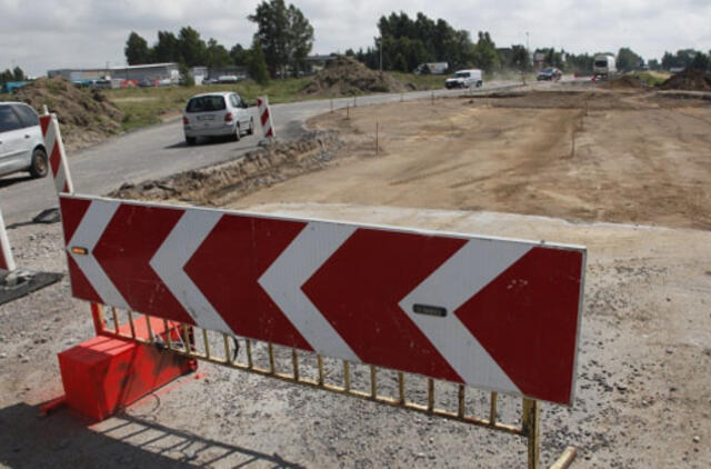 Pirmoji žiedinė sankryža Gargžduose – pramonės rajone