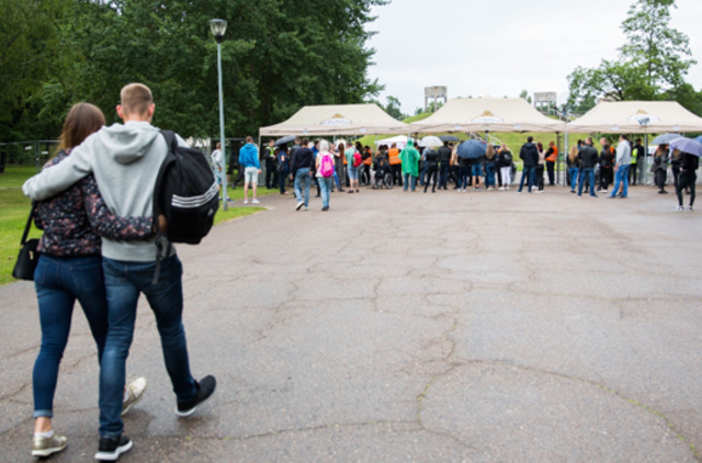 SEL gerbėjai traukia į koncertą