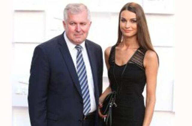 Arvydas Anušauskas tikina, kad labiausiai gyvenimas pablogėjo elitui