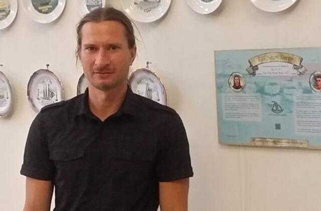 Burlaivių portretus įamžino lėkštutėse