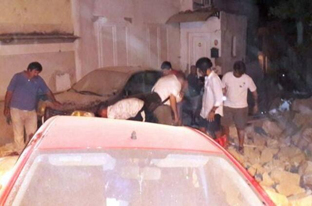 Italijos salą supurčius požeminiams smūgiams, vienas žmogus žuvo, o dar 25 sužeisti