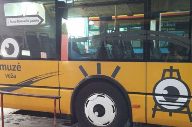 „Muzė veža į Prano Domšaičio galeriją!“