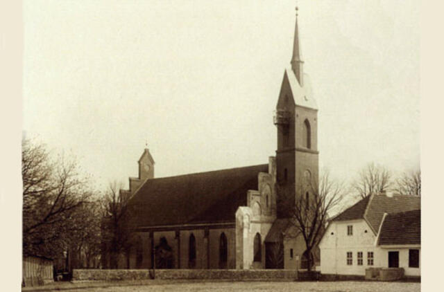 Paminklo istorinei Priekulės liuteronų bažnyčiai 25-ių metų sukaktis