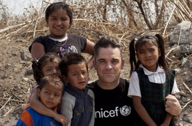 Robbie Williams pakviesti Į UNICEF misiją Malavyje vyksta Jazzu ir Donatas Montvydas