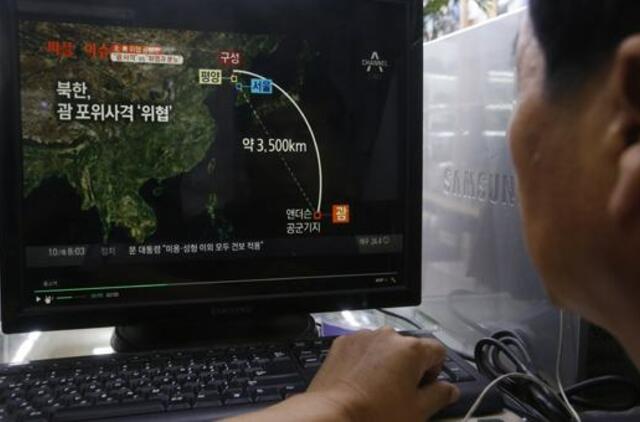 Šiaurės Korėja planuoja paleisti keturias balistines raketas Guamo link