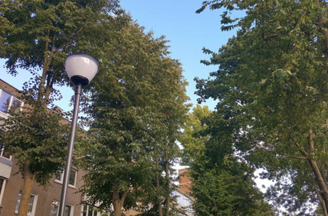 Šviestuvai įjungti prie dar vienuolikos Klaipėdos daugiabučių
