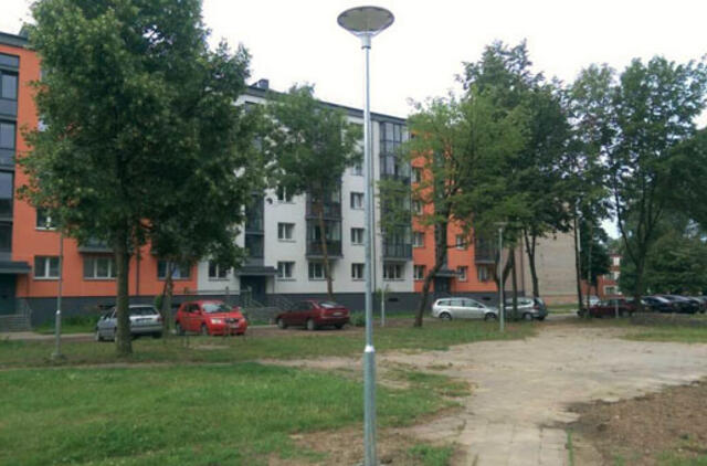 Šviestuvai statomi dar prie 46 daugiabučių namų