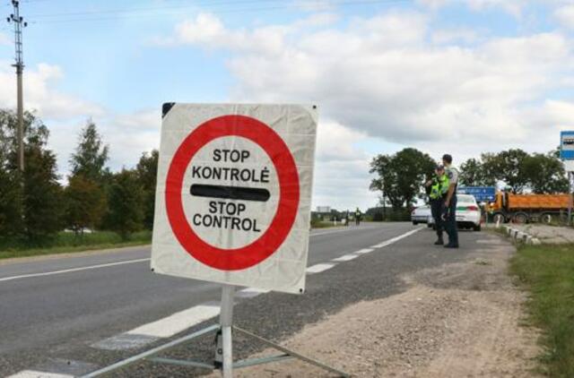 Policija tęsia reidus - tyko apsvaigusių vairuotojų