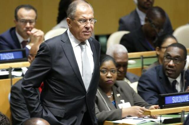 Rusija atsiriboja nuo Donaldo Trampo grasinimų Šiaurės Korėjai ir Iranui