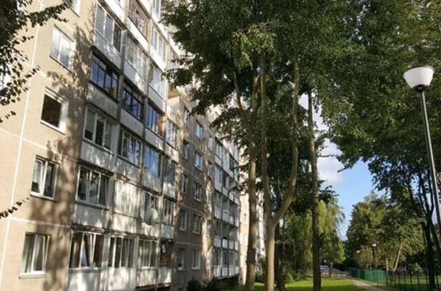 Šiemet prie 64 daugiabučių įrengtas apšvietimas