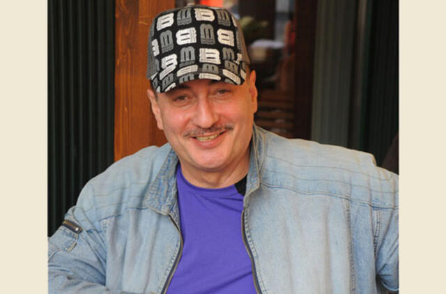 Simonas Donskovas: "Mokykloje labiau rūpėjo kiti "tarpkontinentiniai" reikalai"