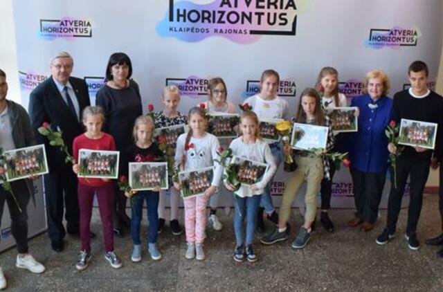 „Gargždų futbolo“ mergaitės – vėl čempionės