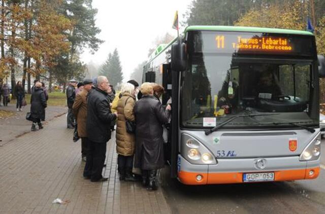Kapinių lankymas – geriausia vykti viešuoju transportu