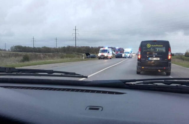 Kelyje Klaipėda-Šilutė susidūrė du BMW