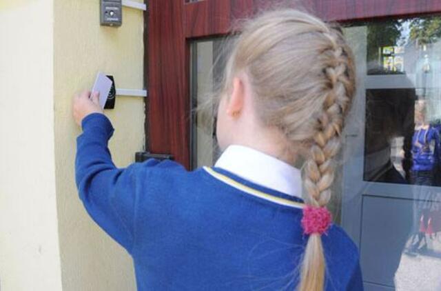 Mokinio pažymėjimu domėsis antikorupcininkai