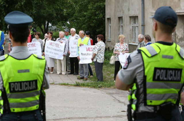 Nemuno gatvės gyventojų problema - tebediskutuojama