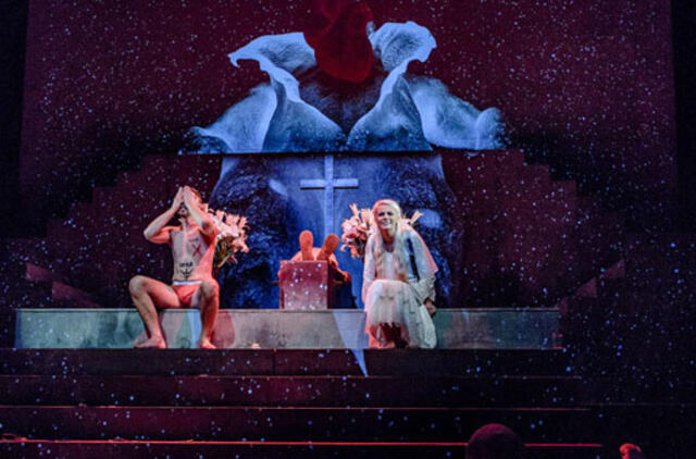 Spektaklis „Naktis“: puiki pjesė, bet nevykusi improvizacija?