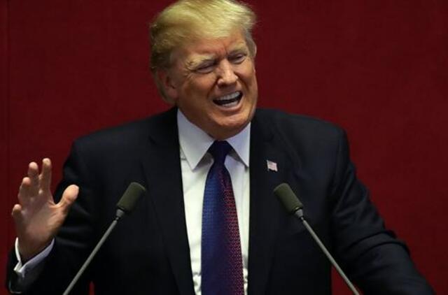 Donaldas Trampas įspėjo Šiaurės Korėją