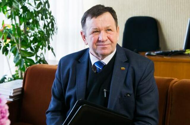 Kęstutis Pūkas prašo išleisti jį tėvystės atostogų