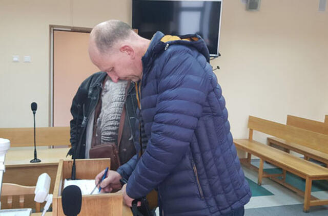 Kontrabandininkas vežė 168 tūkst. pakelių cigarečių