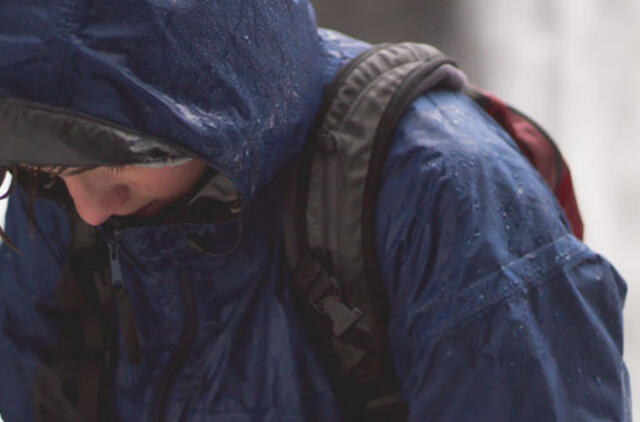 Viešoje vietoje apiplėštas berniukas