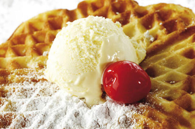 Vyšniniai Tilžės vafeliaiir kiti Elos Brachman receptai