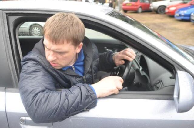 Žalia šviesa dešiniavairiams