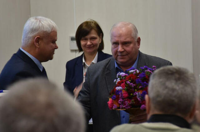 Atsisveikino su Aleksandru Michailovu