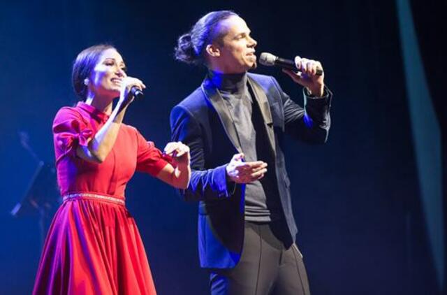 Karina Krysko ir Jeronimas Milius įspūdingu koncertu Vilniuje pradėjo šventinį „Miuziklų žvaigždės“ turą