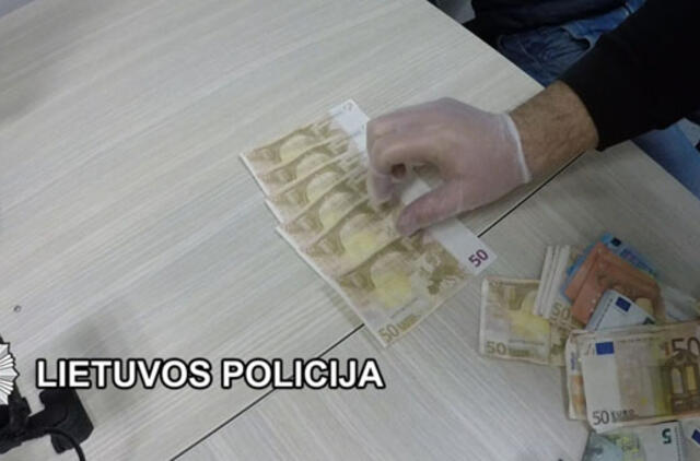 Porelė Klaipėdoje atsiskaitinėjo padirbtais eurais