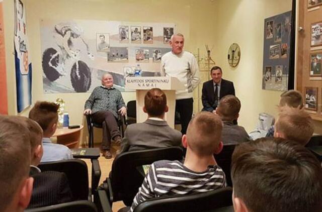 Smagiai palydėjo futbolo sezoną