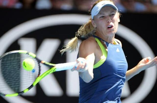 „Australian Open“ finale žais rumunė Simona Halep ir danė Caroline Wozniacki