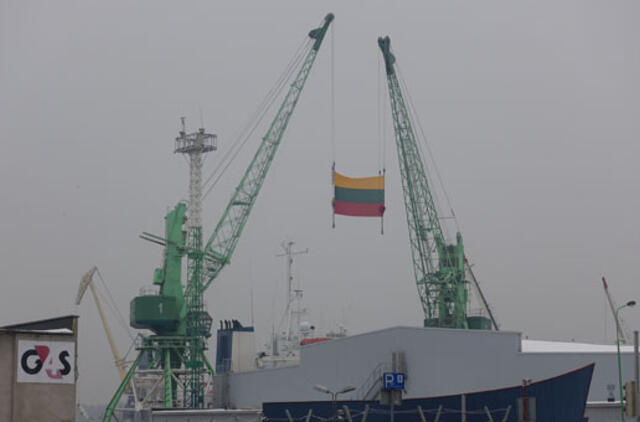 Klaipėdos uoste – 100 metrų ilgio trispalvė